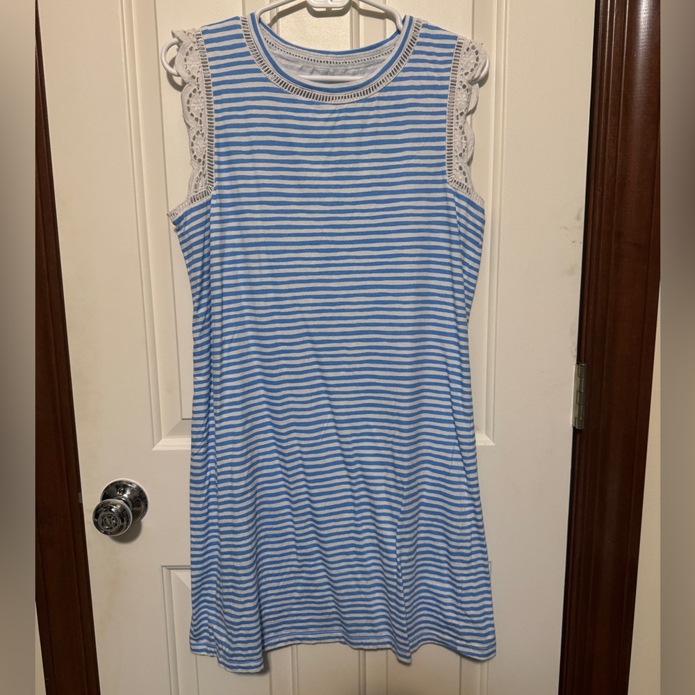 Lilly Pulitzer Light Blue and White Striped sleeveless Tshirt dress, EUC size M